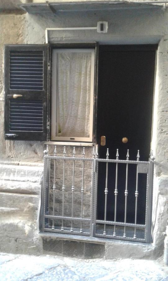 Monolocale Fronte Strada Napoli Centro Storico Villa Exterior photo